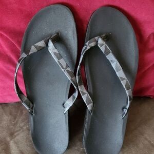 Flip flops size 9